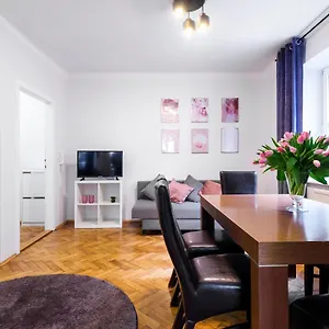 Cracwow St. Thomas Apartment
