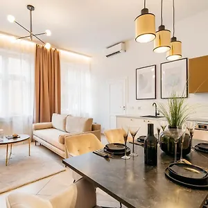 Crystal House - Loftaffair Collection Appartamento