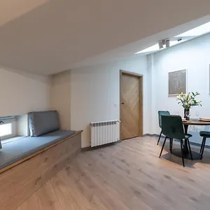 Milu Sebastiana Apartment